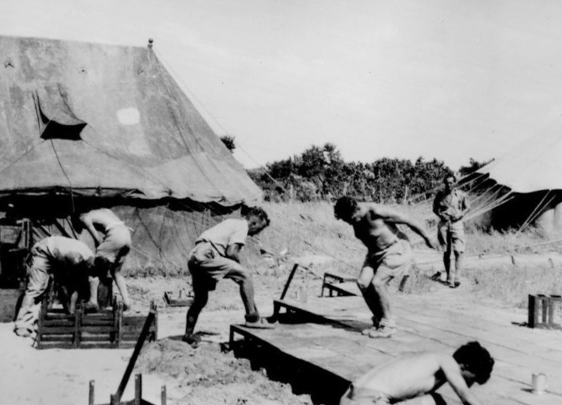 Photo : Building a dance floor