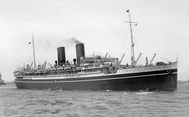 Photo : Troopship Maloja